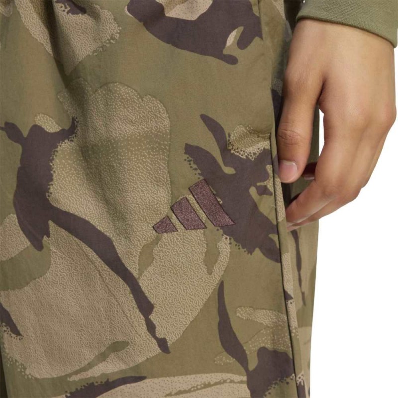 Adidas Seasonal Essentials Camo Woven Parachute Pants (KG4736)