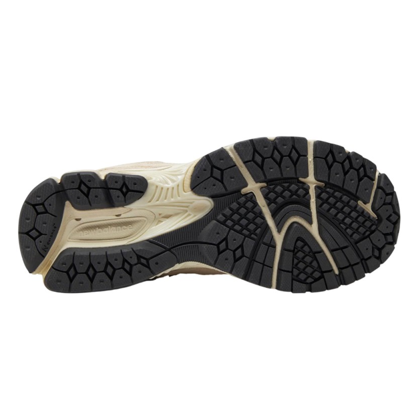 New Balance 2002R - ΠΑΠΟΥΤΣΙ CLASSICS (M2002RCC)